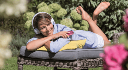 Ταχύτητα και σταθερότητα Wi-Fi. Ο απόλυτος καλοκαιρινός συνδυασμός μέσα και έξω από το σπίτι! Ταχύτητα και σταθερότητα Wi-Fi. Ο απόλυτος καλοκαιρινός συνδυασμός μέσα και έξω από το σπίτι!